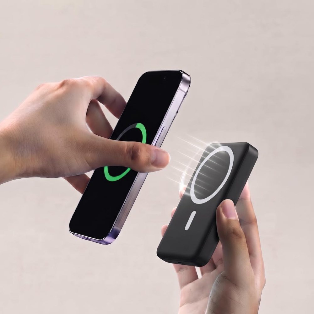 Maglite 5K - 5000 mAh Magnetic Wireless Power Bank - Image 4